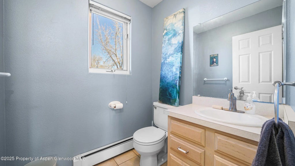 21 of 40 - 949 Edelweiss, Rifle, CO