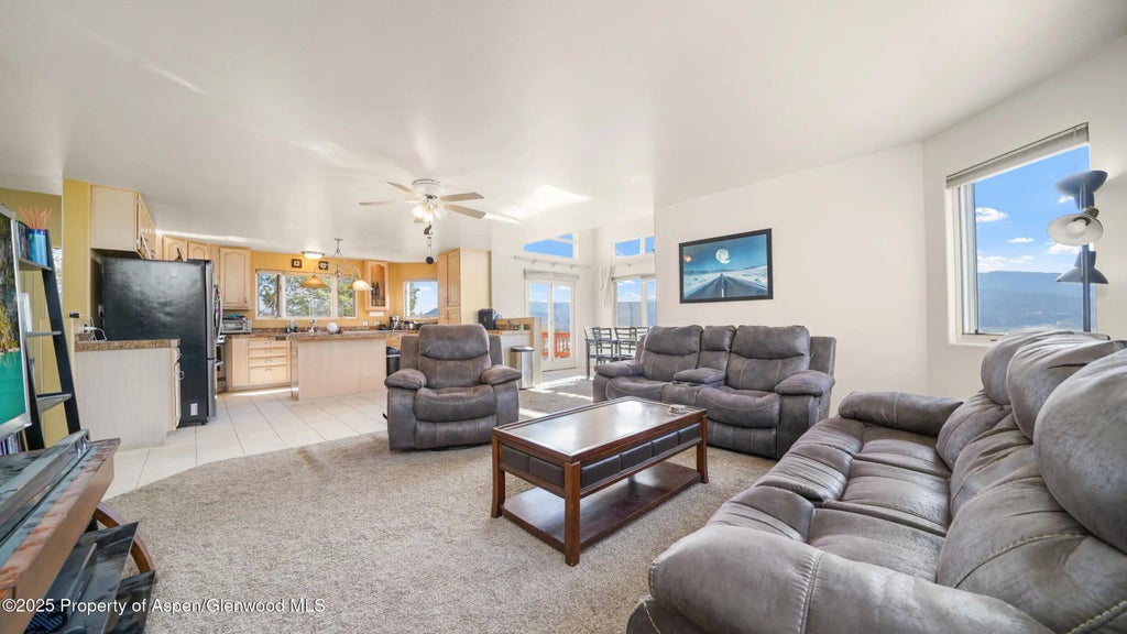 8 of 40 - 949 Edelweiss, Rifle, CO