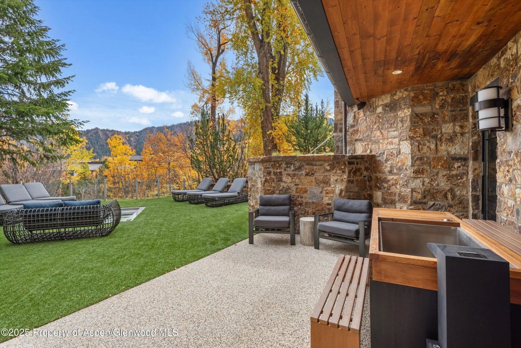 38 of 41 - 1162 Tiehack Road, Aspen, CO