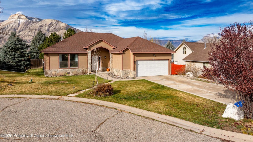 4 of 19 - 27 Snowberry Place, Parachute, CO