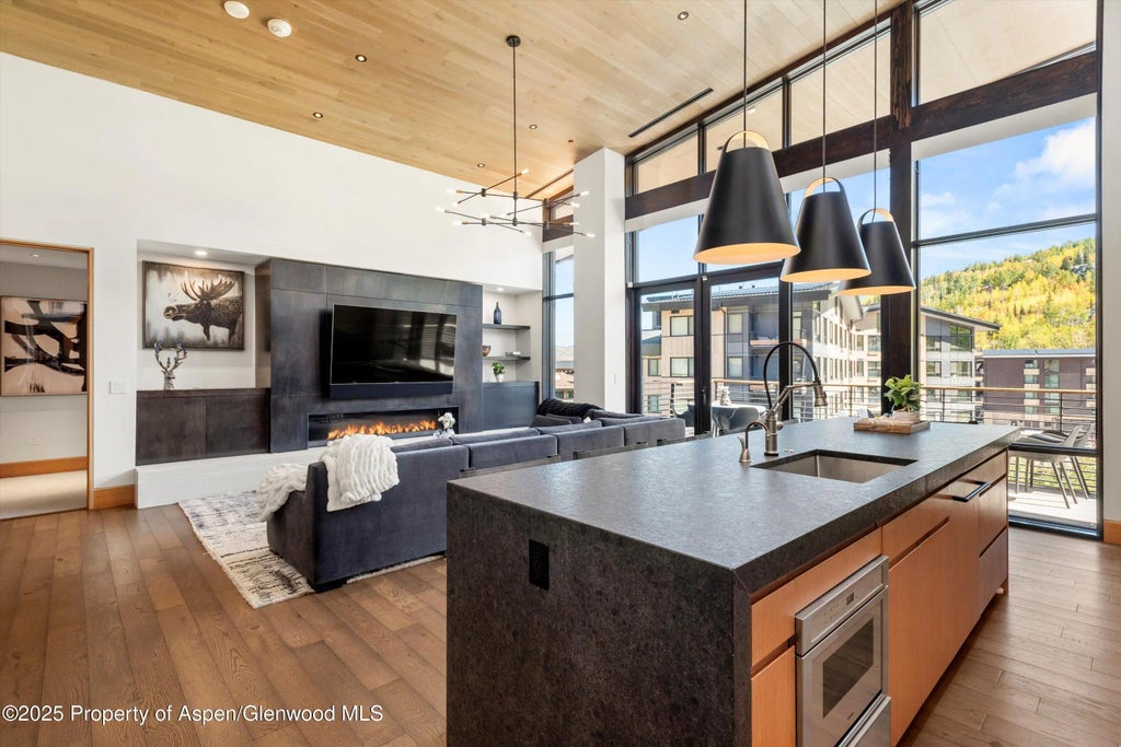 13 of 39 - 77 Wood Road 706e, Snowmass Village, CO
