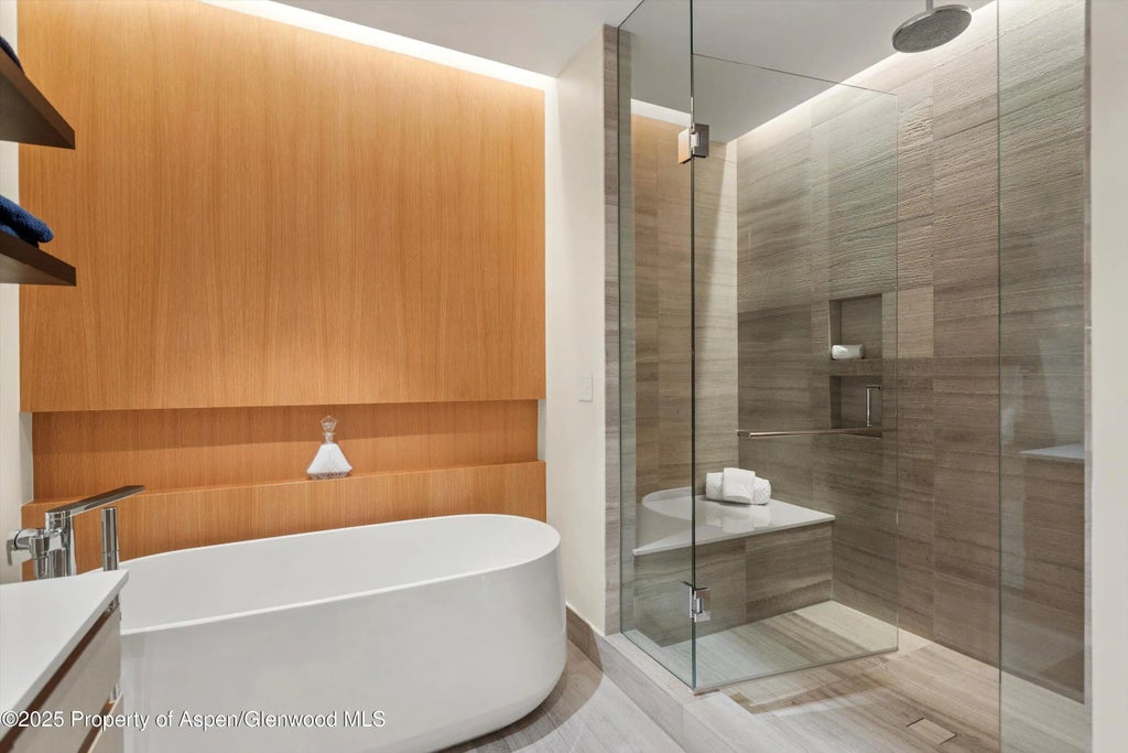 18 of 39 - 77 Wood Road 706e, Snowmass Village, CO