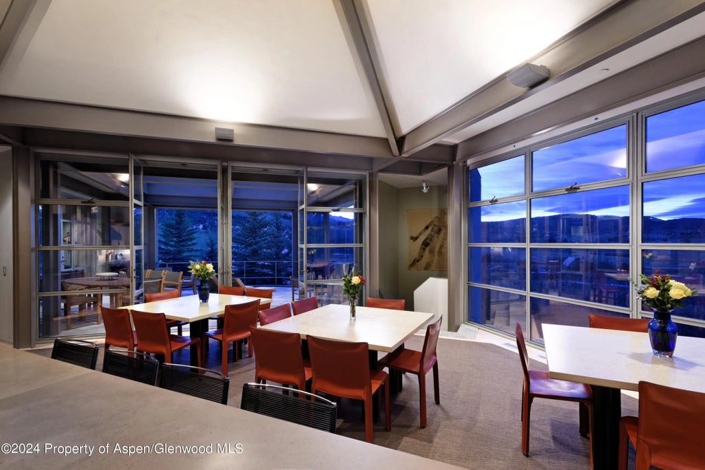 10 of 42 - 821 Cluny Road, Aspen, CO