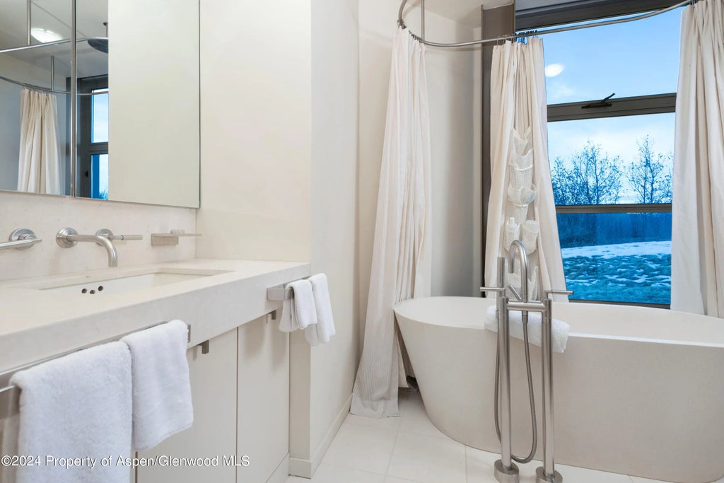 29 of 42 - 821 Cluny Road, Aspen, CO