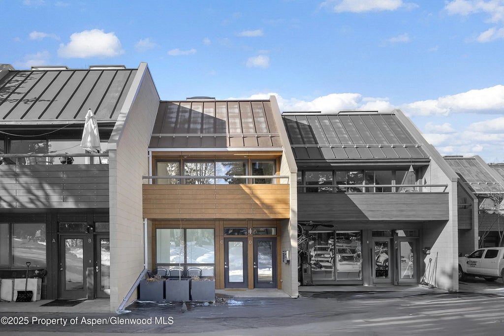 1 of 13 - 319 Aabc Unit C, Aspen, CO