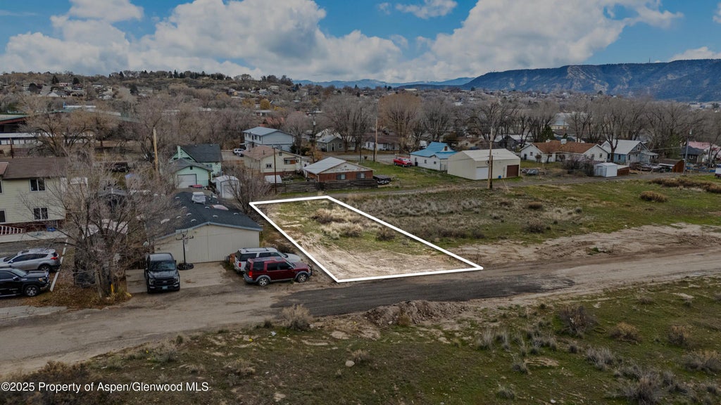 1 of 10 - 988 Stillwell Avenue, Rifle, CO