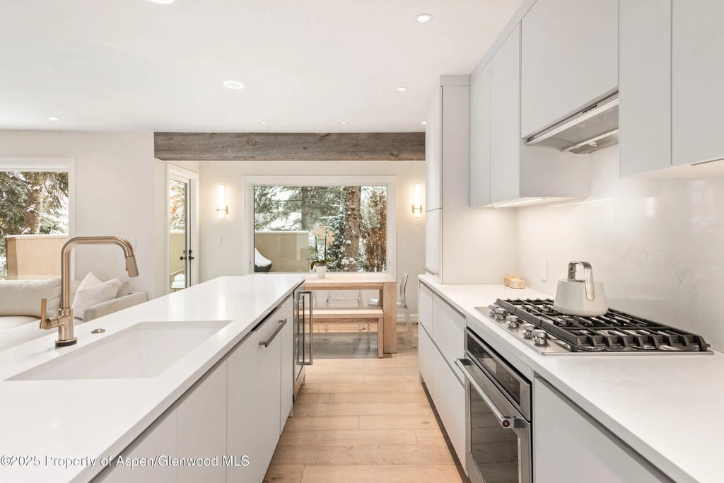 7 of 15 - 814 W Bleeker Street C4, Aspen, CO