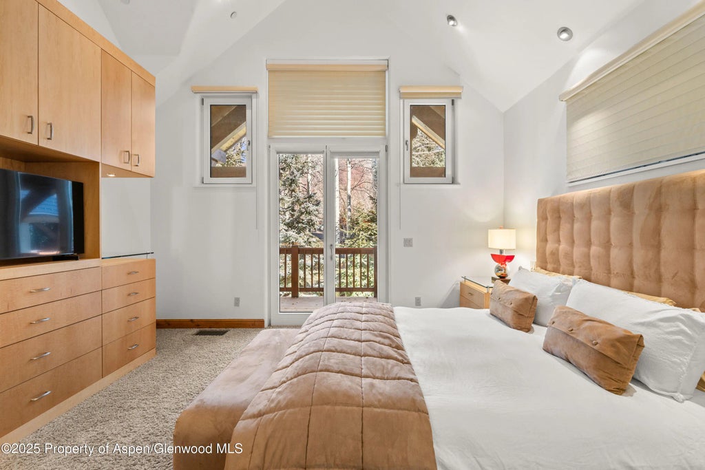 11 of 36 - 824 Bonita Drive, Aspen, CO