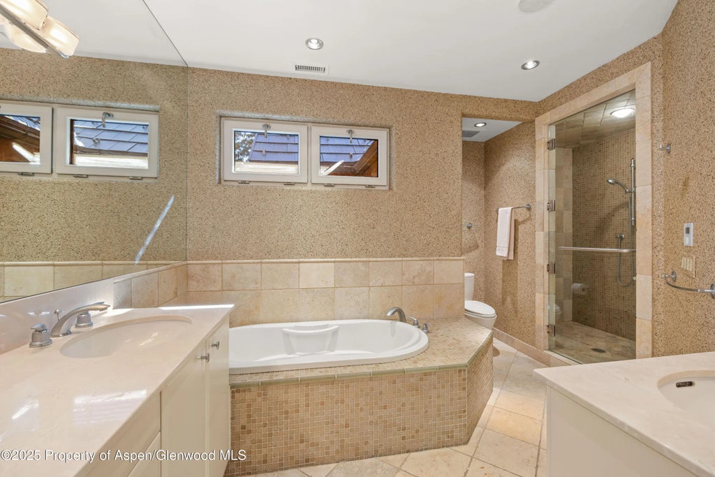 14 of 36 - 824 Bonita Drive, Aspen, CO