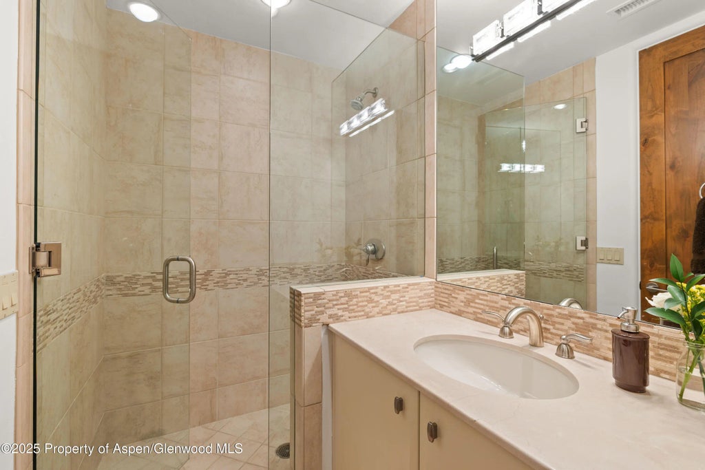 18 of 36 - 824 Bonita Drive, Aspen, CO