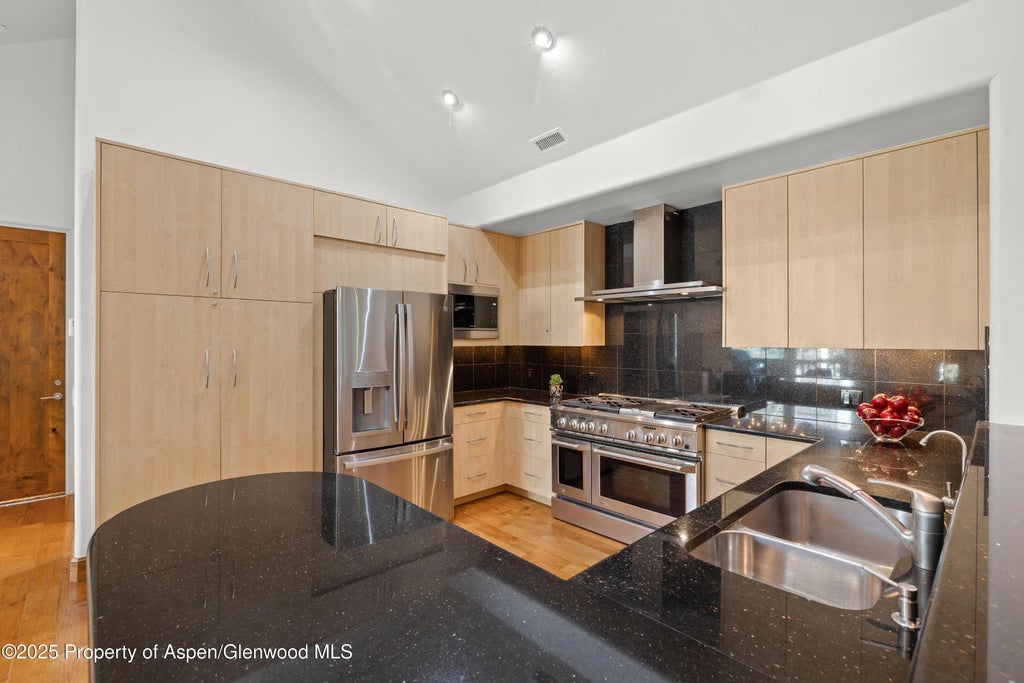 6 of 36 - 824 Bonita Drive, Aspen, CO