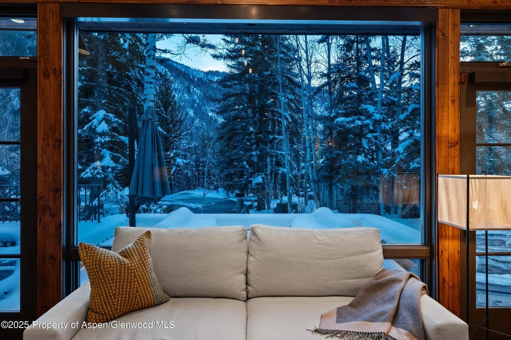 5 of 31 - 1345 Mayflower Court, Aspen, CO