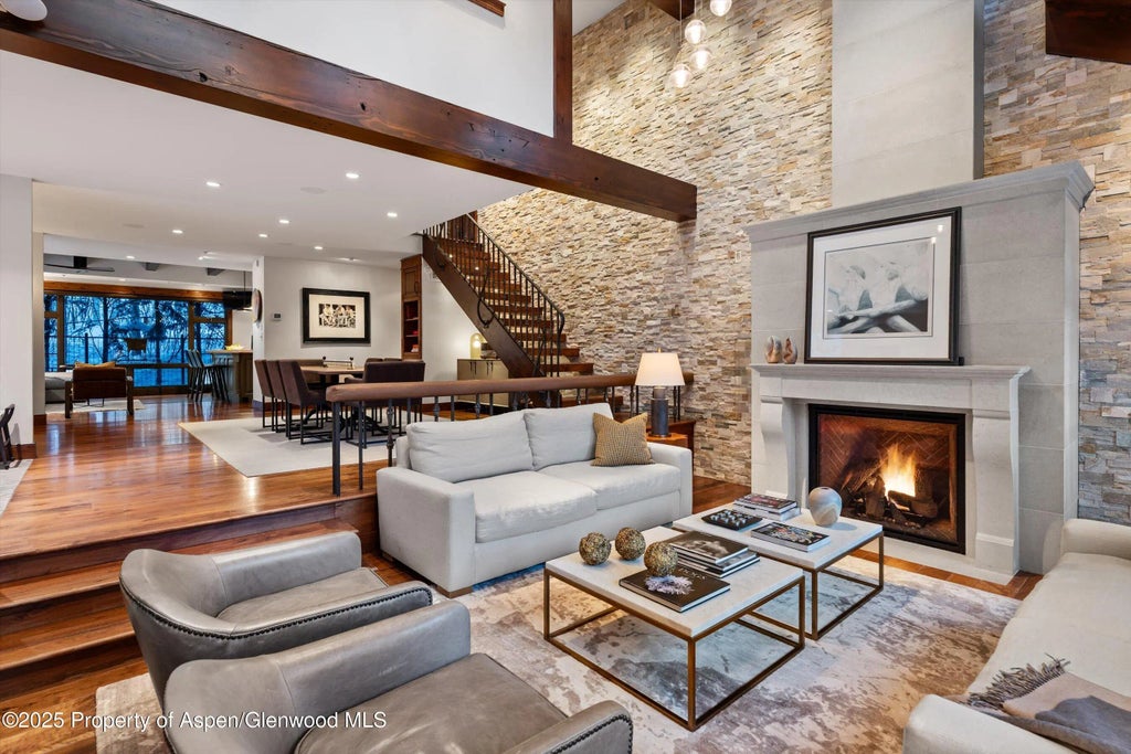 6 of 31 - 1345 Mayflower Court, Aspen, CO