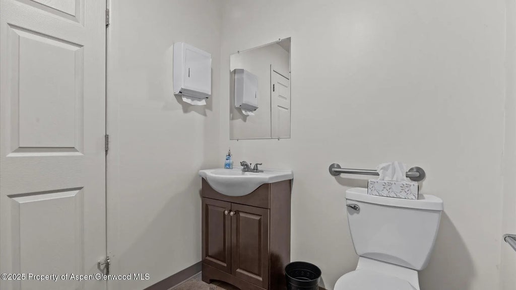 23 of 28 - 412 32 Road, Clifton, CO