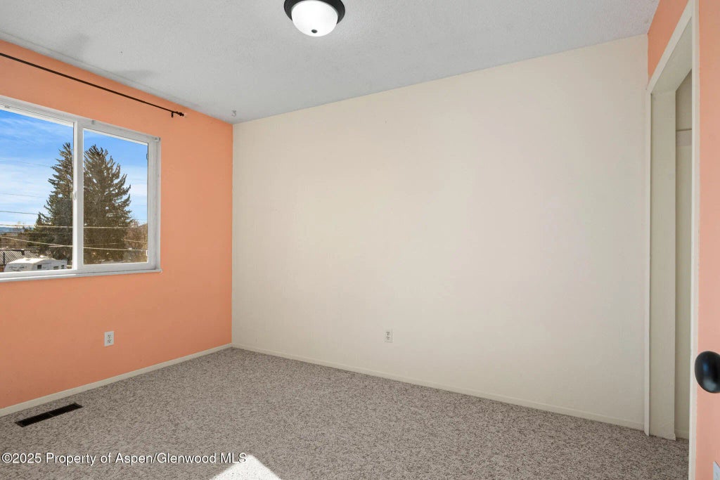 11 of 33 - 864 Hill Street, Meeker, CO