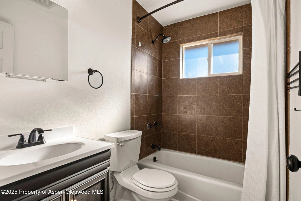 13 of 33 - 864 Hill Street, Meeker, CO