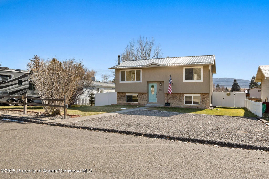 21 of 33 - 864 Hill Street, Meeker, CO