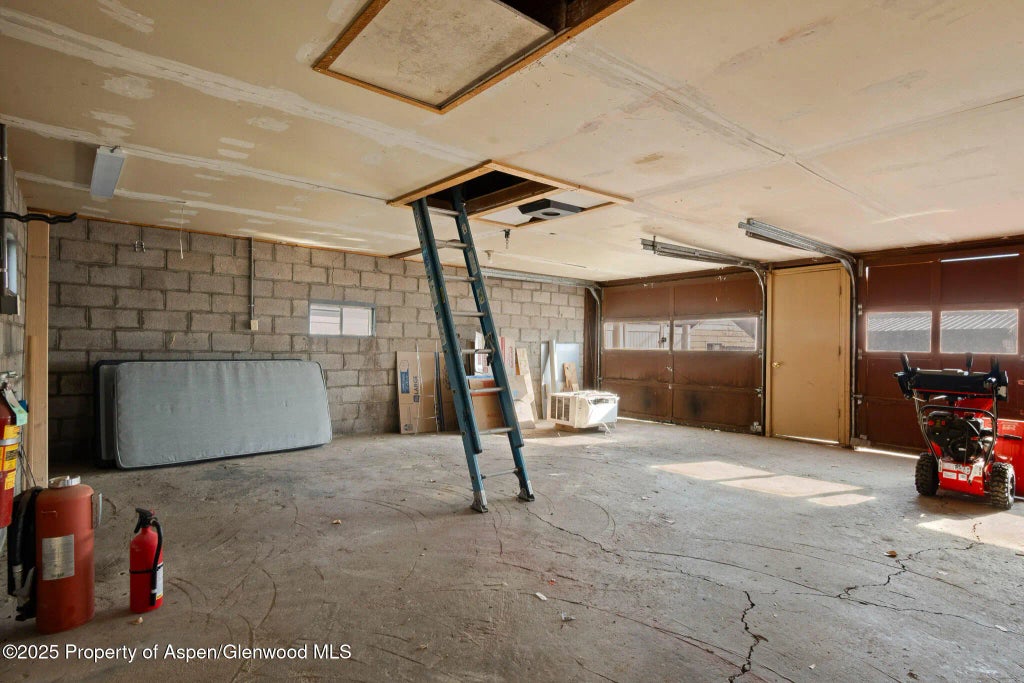 26 of 33 - 864 Hill Street, Meeker, CO