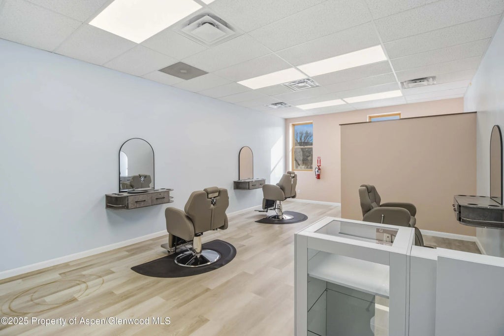 1 of 11 - 600 Co-133 21, Carbondale, CO