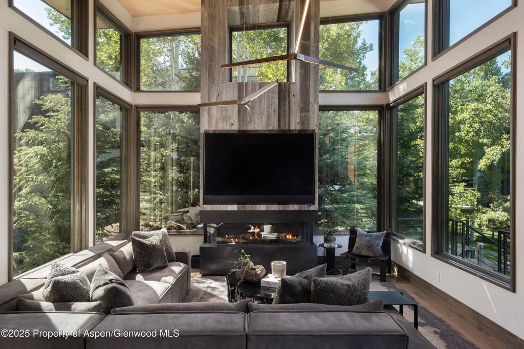 10 of 50 - 62 Bennett Court, Aspen, CO