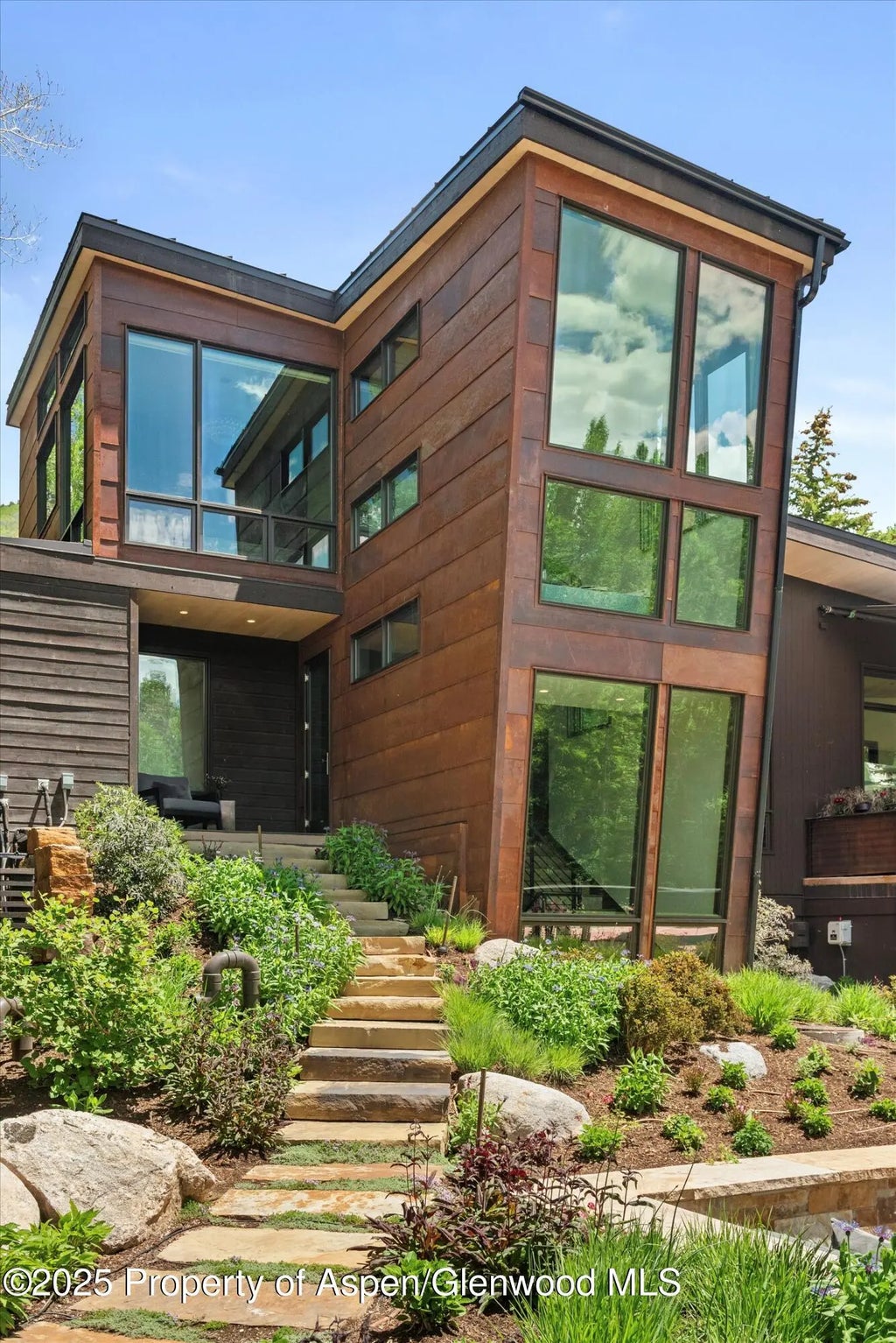 46 of 50 - 62 Bennett Court, Aspen, CO