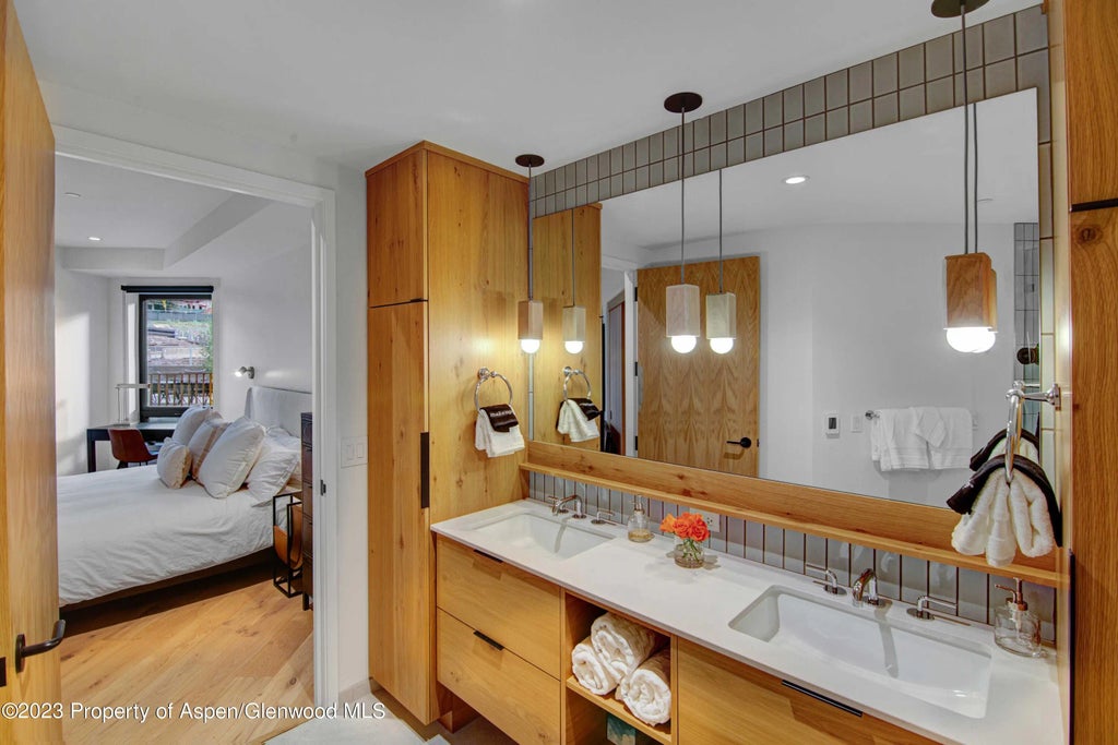 17 of 46 - 119 Wood Road 107, Snowmass Village, CO