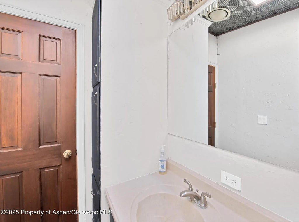 16 of 43 - 449 County Road 223, Rifle, CO