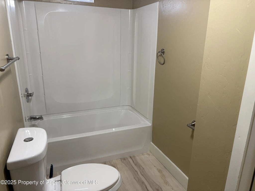 24 of 48 - 245 County Road 338, Parachute, CO