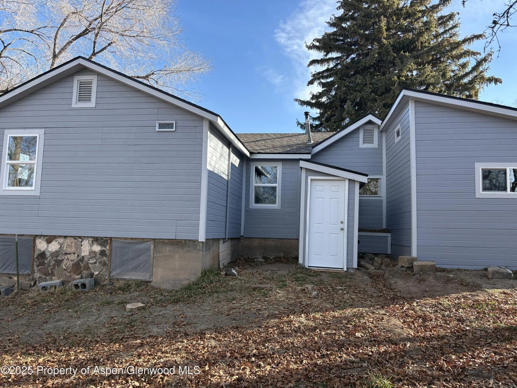 7 of 48 - 245 County Road 338, Parachute, CO