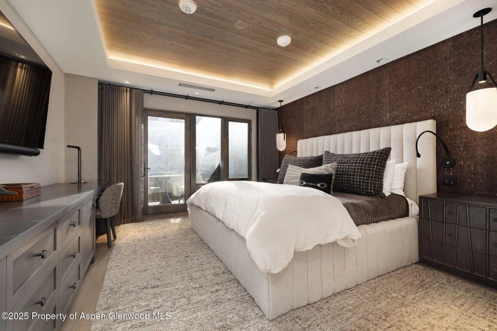 7 of 17 - 430 S Frontage Road Ru-205, Vail, CO