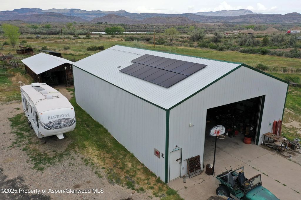 8 of 27 - 1951 I-70 Frontage Road, De Beque, CO