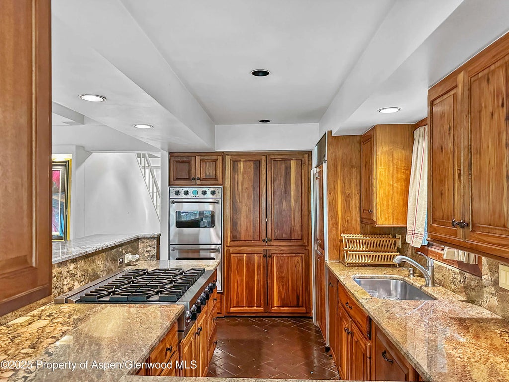 10 of 35 - 1425 Red Butte Drive, Aspen, CO