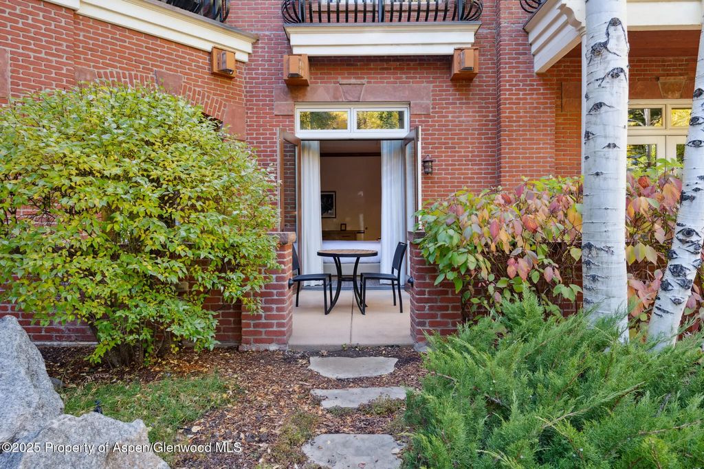 22 of 30 - 415 E Dean St, Unit 4, Weeks 5 & 6, Aspen, CO