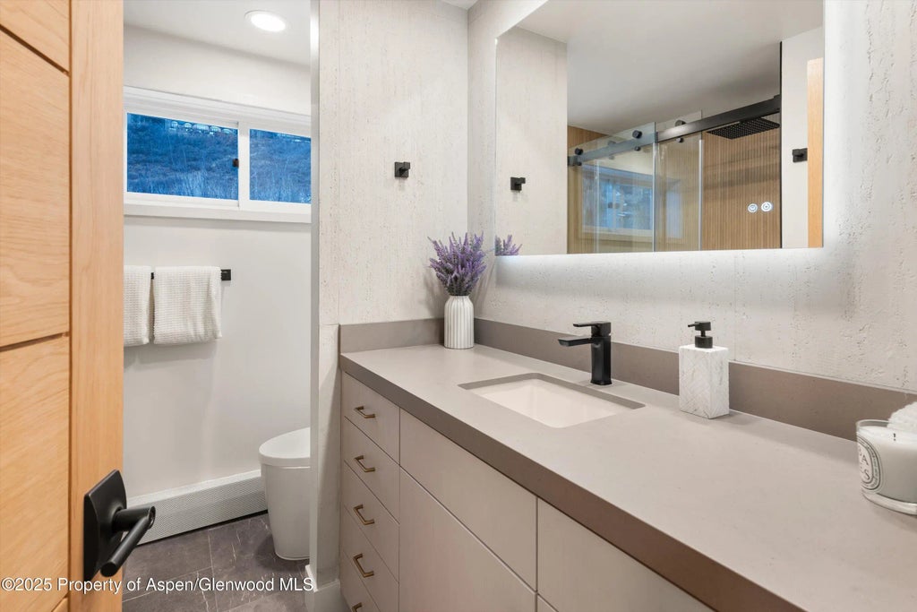 25 of 40 - 75 Bennett Court, Aspen, CO