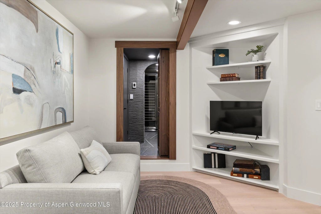 30 of 40 - 75 Bennett Court, Aspen, CO