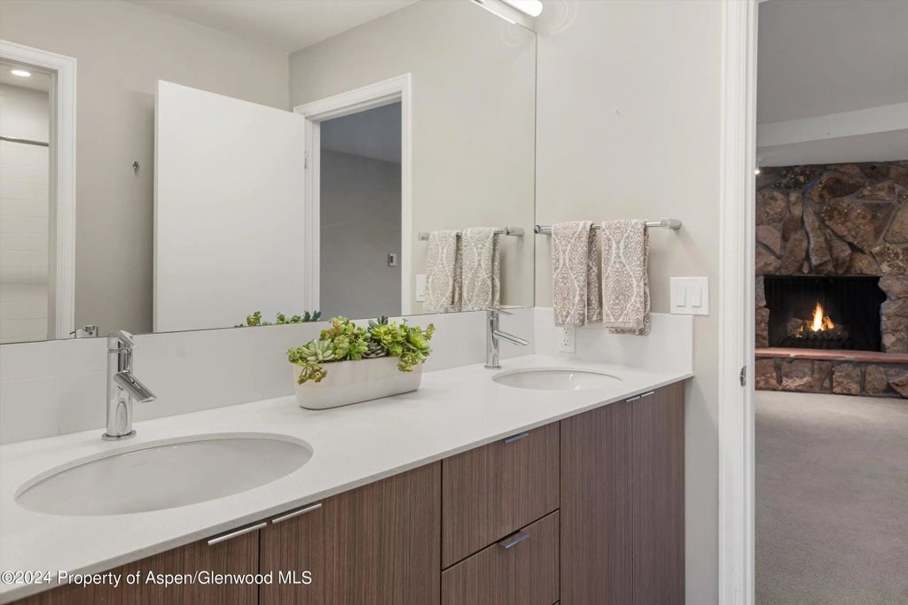 18 of 29 - 1650 Homestake Drive, Aspen, CO