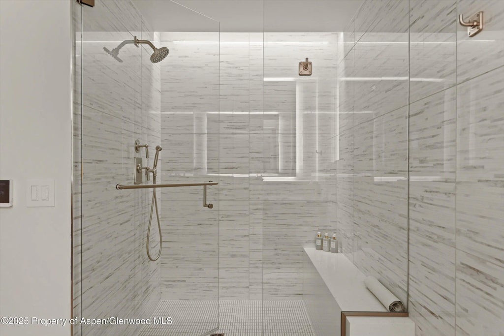 17 of 37 - 130 Wood Road 560-562, Snowmass Village, CO