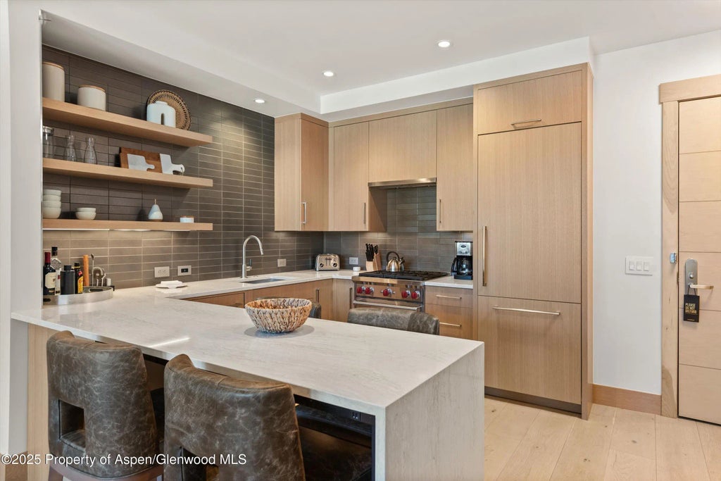 8 of 37 - 130 Wood Road 560-562, Snowmass Village, CO