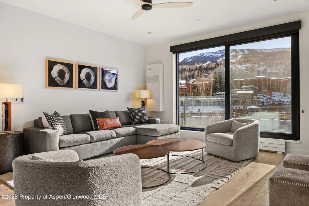 6 of 27 - 119 Wood Road 403, Snowmass Village, CO