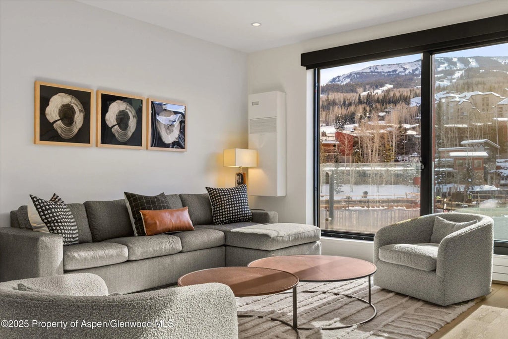 7 of 27 - 119 Wood Road 403, Snowmass Village, CO