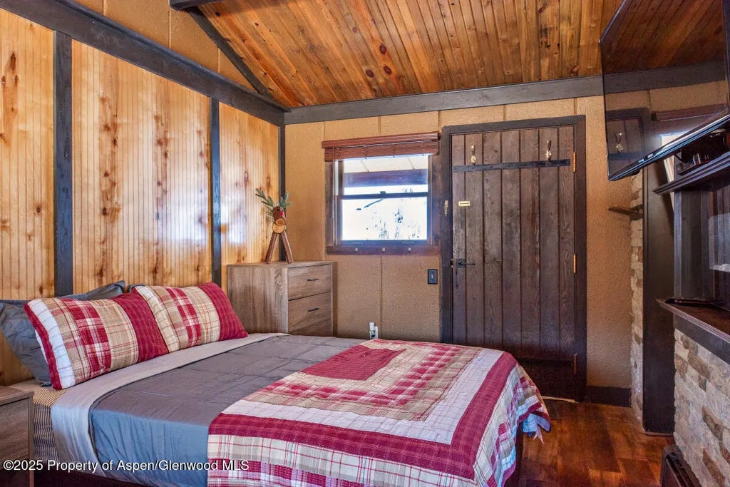 6 of 20 - 11101 County Road 117 A2, Glenwood Springs, CO