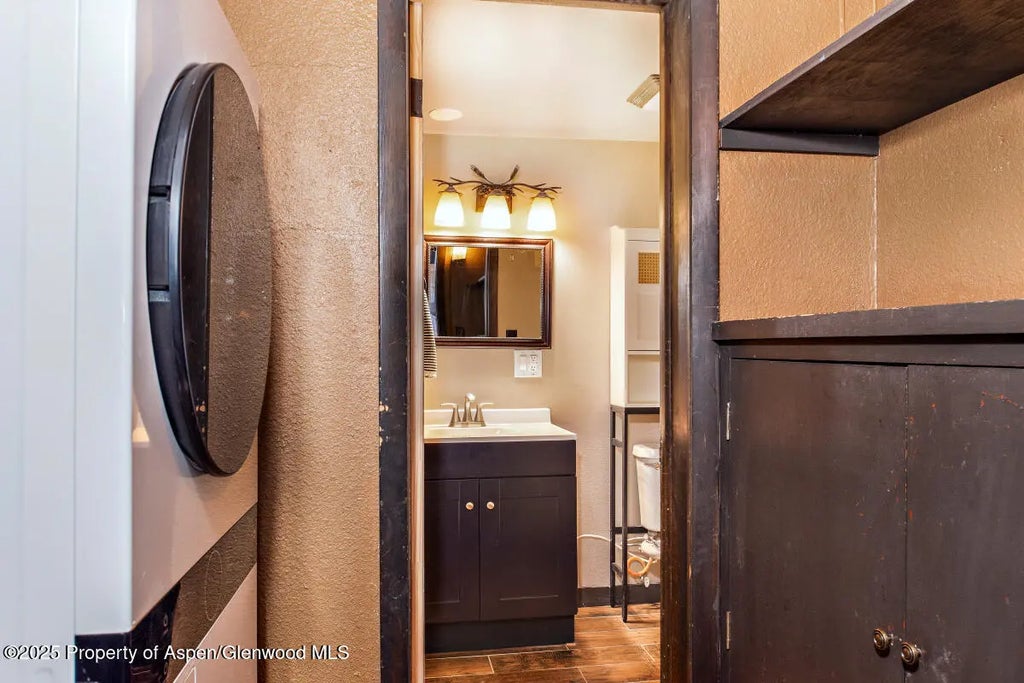 7 of 20 - 11101 County Road 117 A2, Glenwood Springs, CO