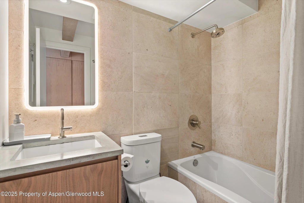 21 of 25 - 1024 E Cooper Avenue 1, Aspen, CO