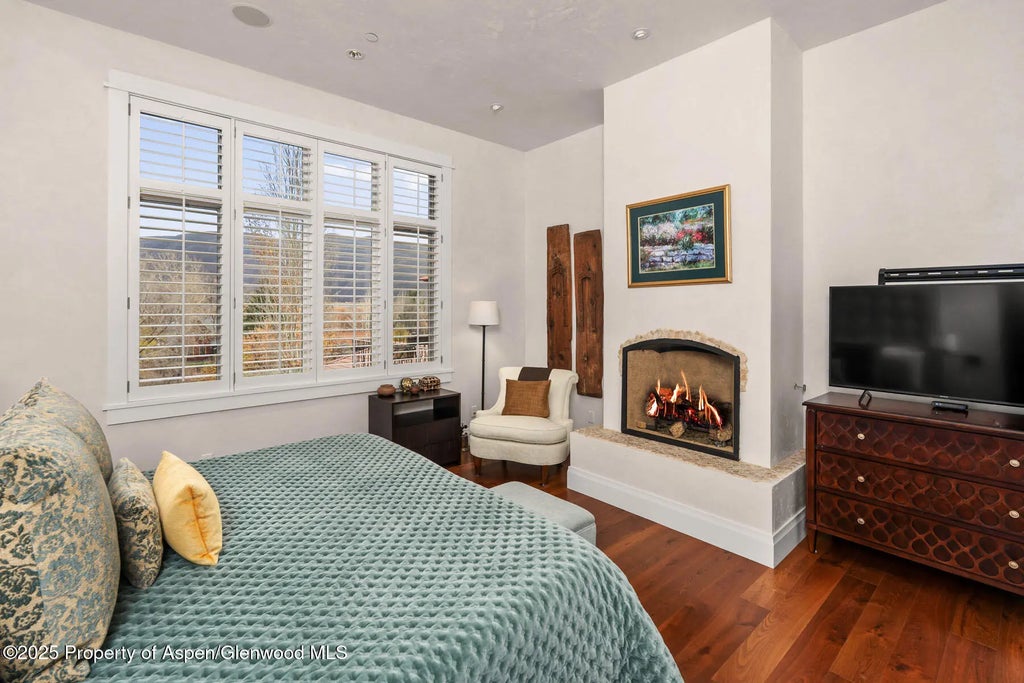 18 of 39 - 128 & 120 W Hillside Drive, Basalt, CO