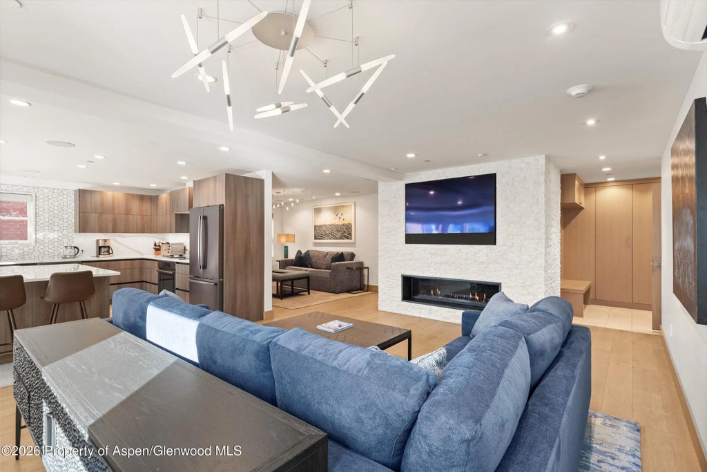 6 of 54 - 447 E Cooper Avenue 1, Aspen, CO