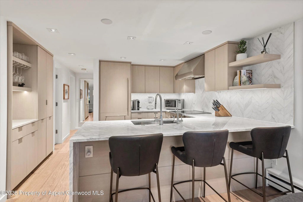 11 of 25 - 731 S Mill Street Unit 2d, Aspen, CO