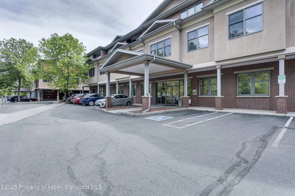 23 of 29 - 201 14th Street 300, Glenwood Springs, CO