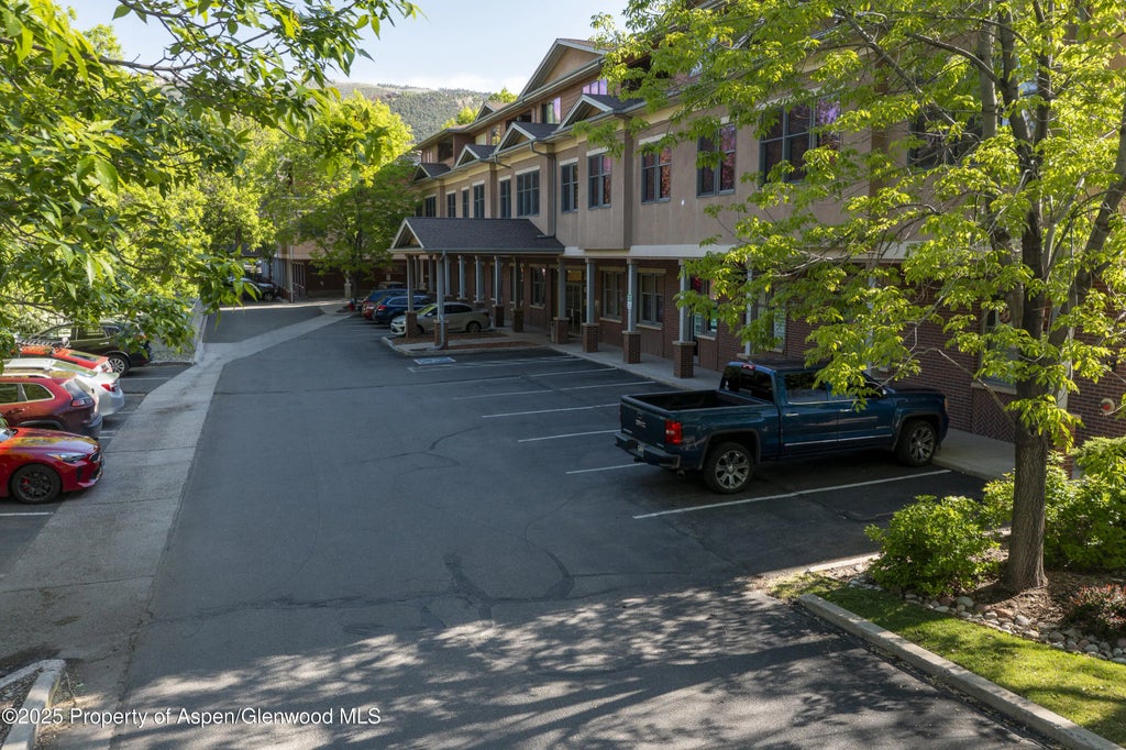 24 of 29 - 201 14th Street 300, Glenwood Springs, CO