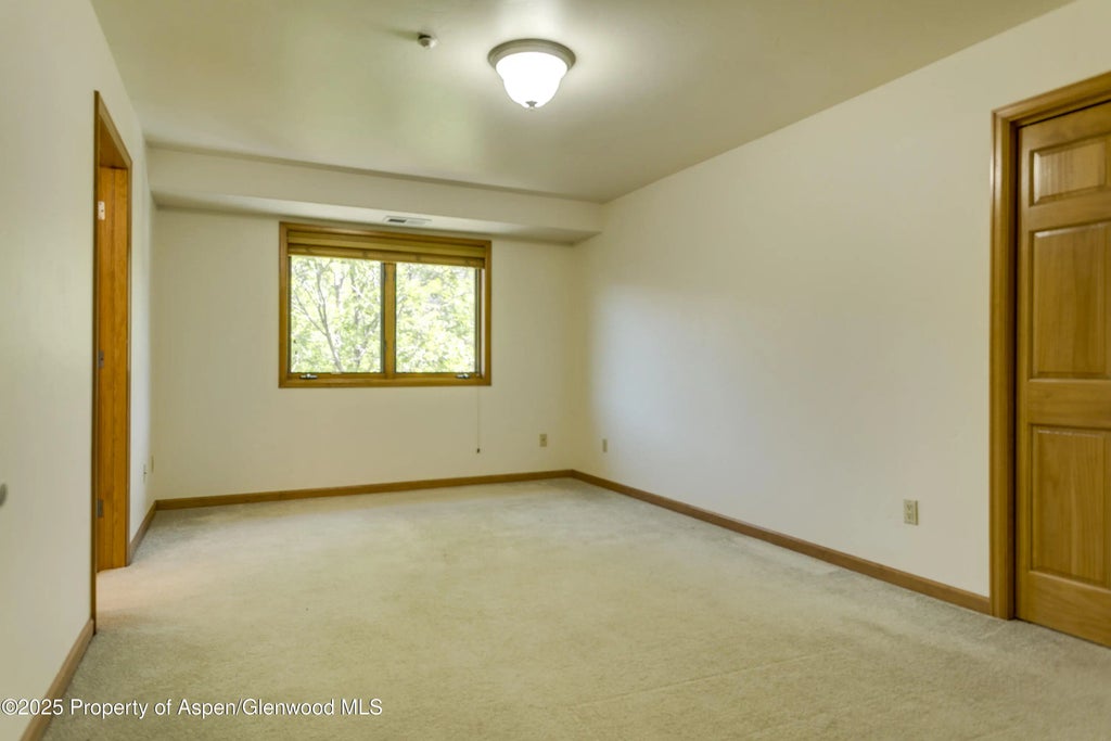 7 of 29 - 201 14th Street 300, Glenwood Springs, CO