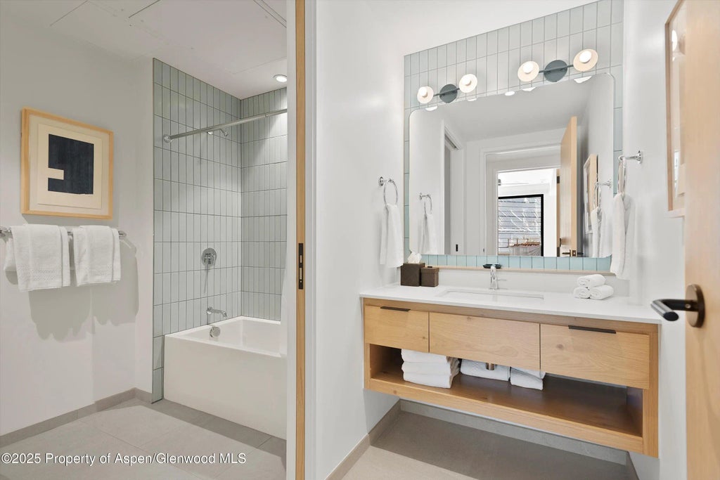 14 of 30 - 119 Wood Road 303, Snowmass Village, CO